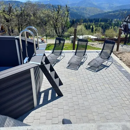 Simonka Z Jacuzzi *
