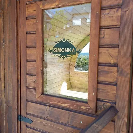 Simonka Z Jacuzzi Апартаменты Завоя